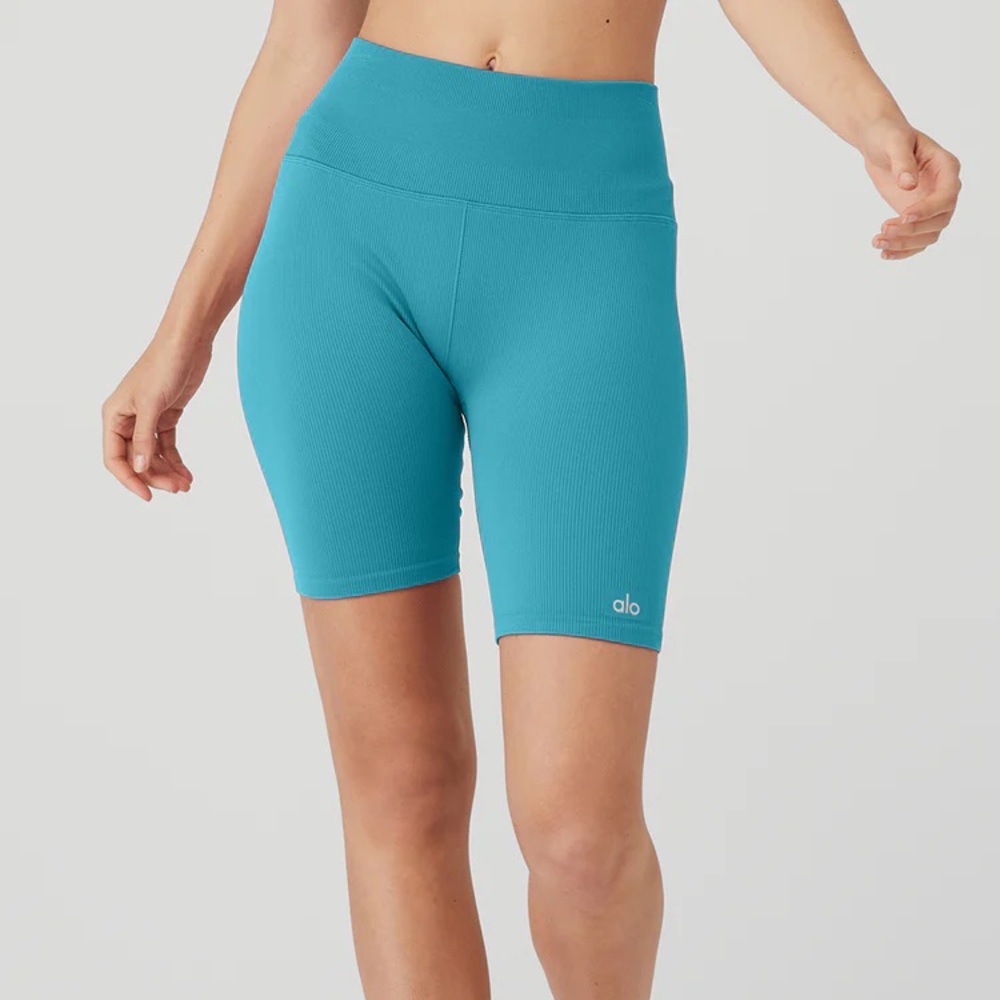 Alo 7” Seamless High-Waist Ribbed Biker Shorts